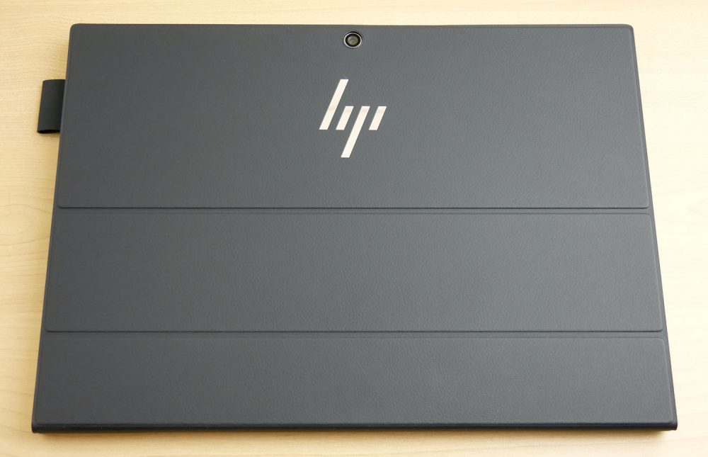 HP ENVY 12 x2 キーボードドッグで包んだ状態