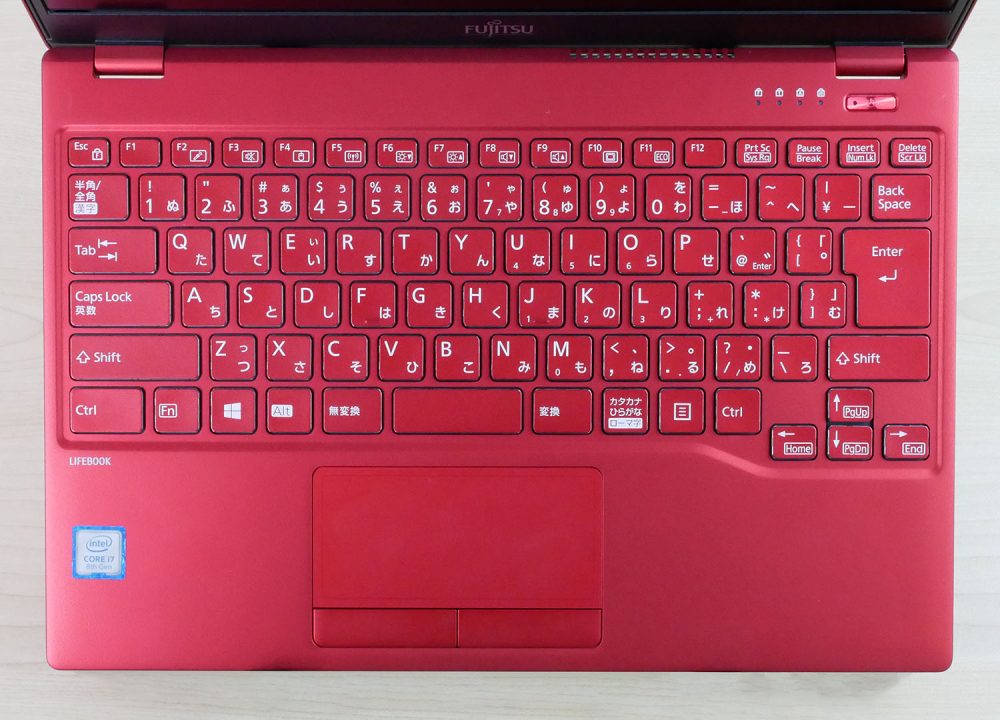 富士通 LIFEBOOK WU2/D2のキーボード：ガーネットレッド