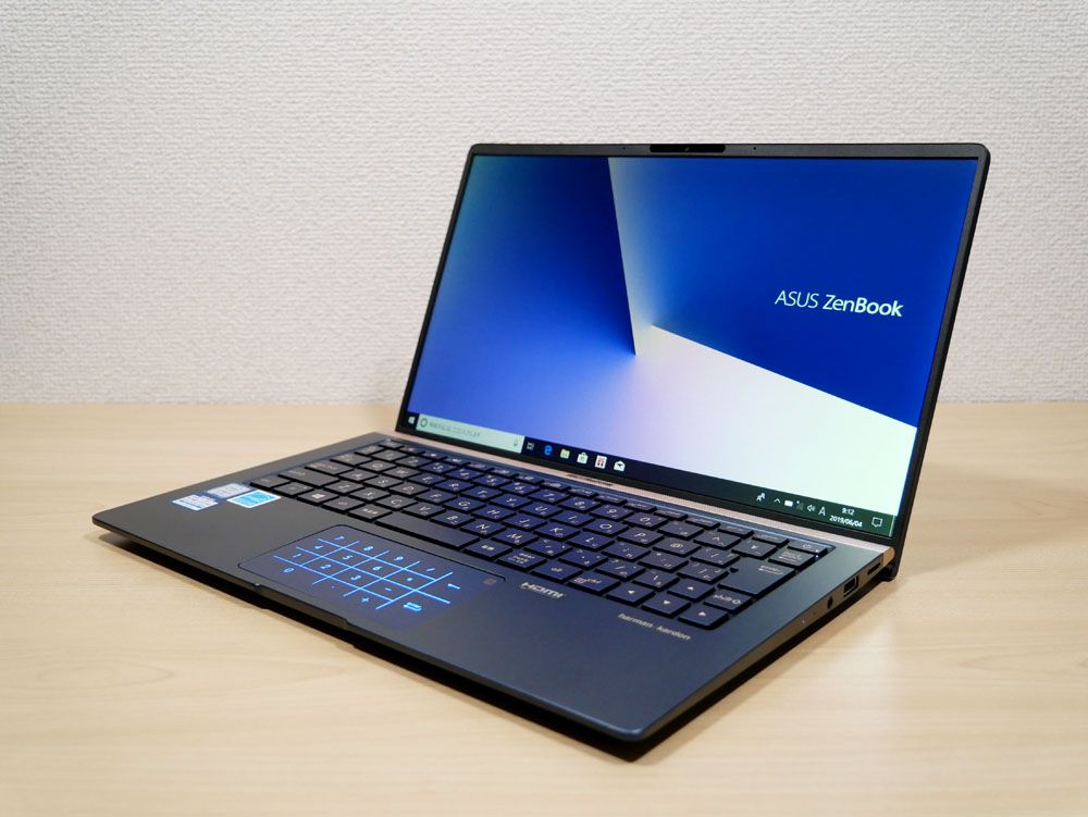 ASUS ZenBook 13 UX333FAの外観　見映え