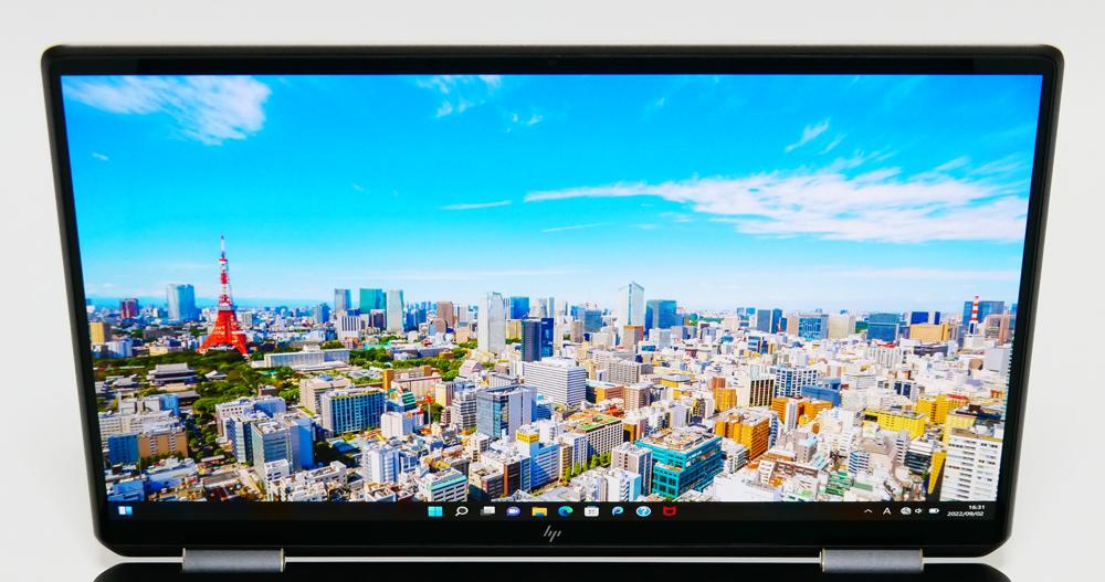 HP Spectre x360 14-efの視野角チェック 上から見たところ