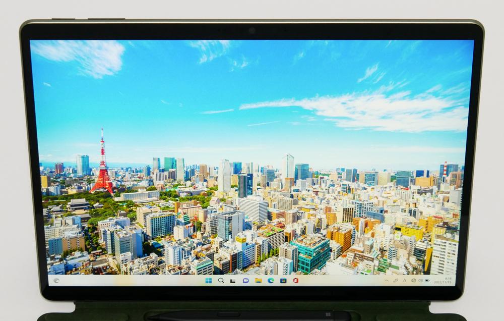 Surface Pro 9の視野角チェック 上から見たところ