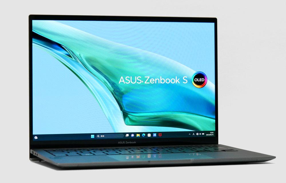 ASUS Zenbook S 13 OLED UX5304VAの外観　見映え