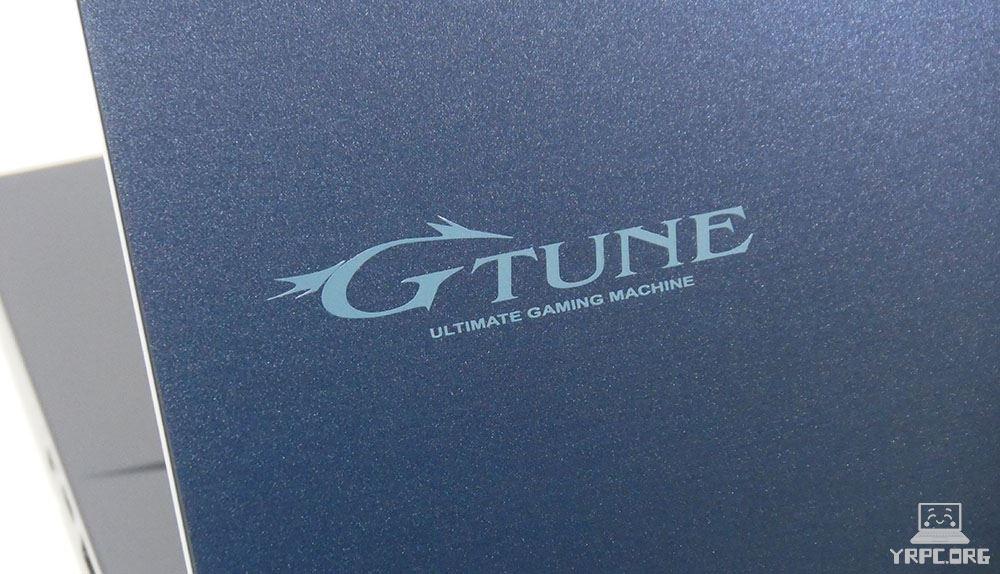 G-Tune E4-I7G60DB-Bの天板ロゴのアップ