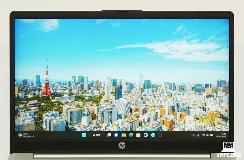 HP 14-emのディスプレイ正面