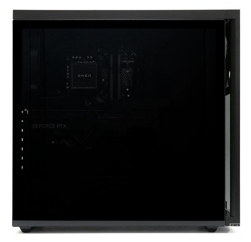 HP　OMEN 40L Desktopの本体左側面。