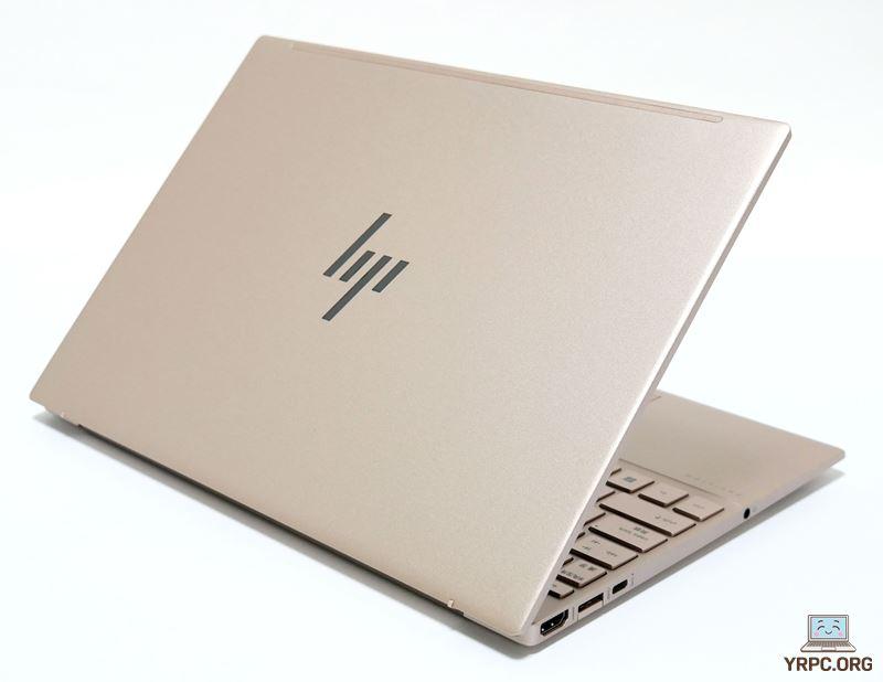 HP Pavilion Aero 13-beのピンクベージュの外観