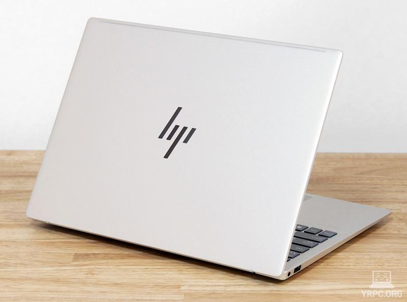 HP Pavilion Plus 14-ewの外観 天板側