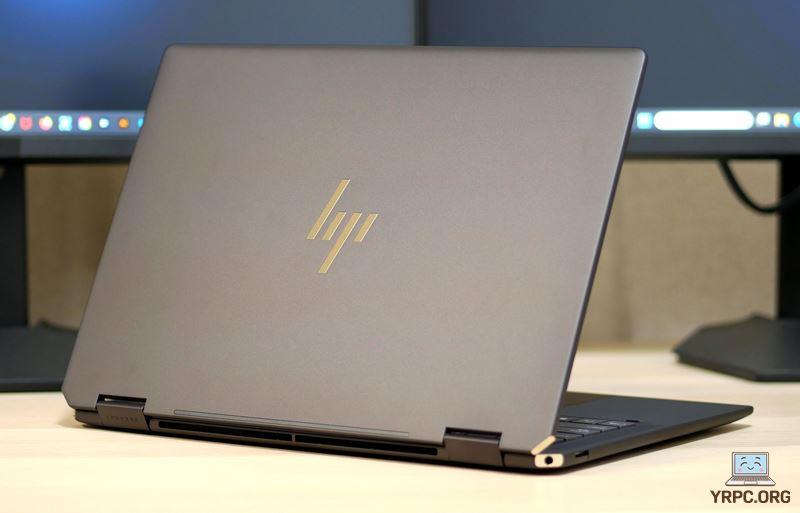 HP Spectre x360 14-euの外観 天板側