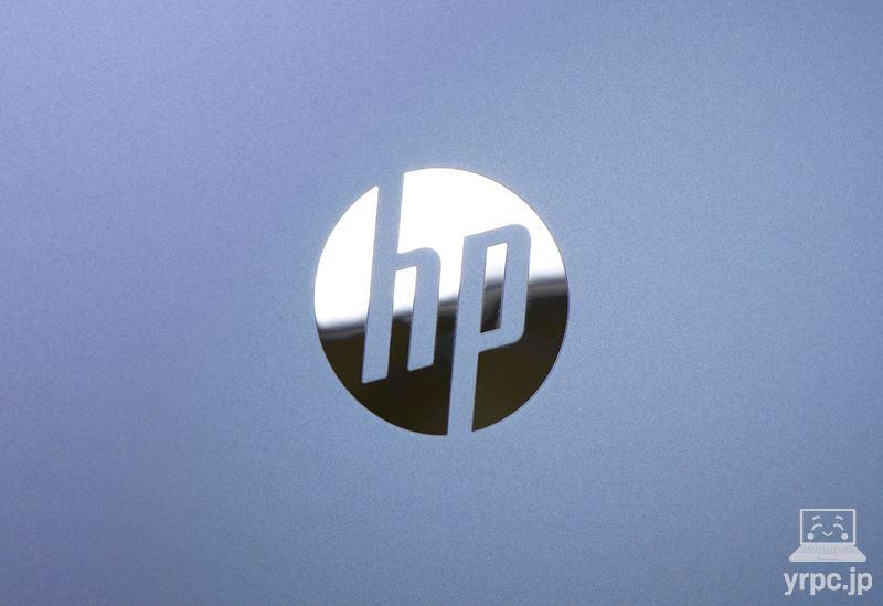 HP Pavilion 16-af（インテル）の天板ロゴのアップ