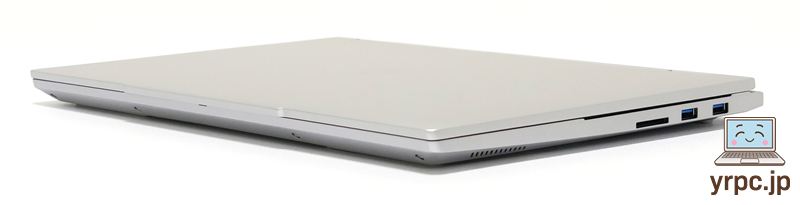 mouse B5-A7A01SR-Aを折りたたんだ様子：斜め上から