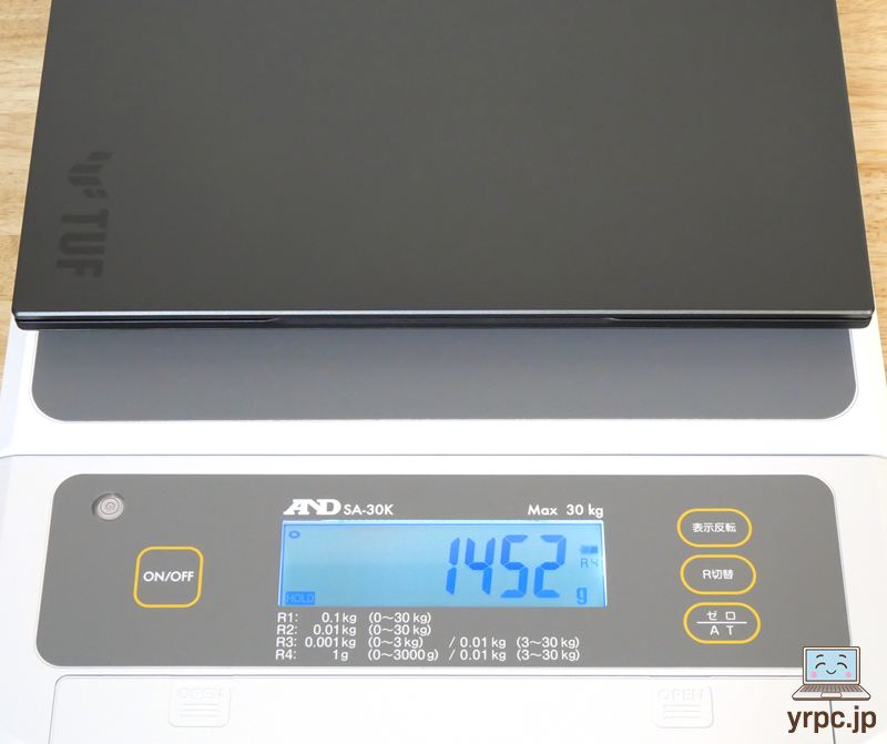ASUS TUF Gaming A14 FA401UHの重さ：実測