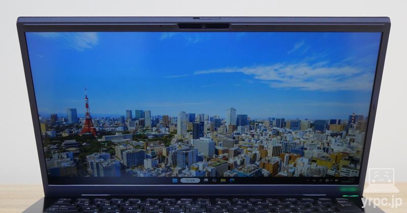 VAIO F14 (2025年6月発売モデル)の視野角チェック 上から見たところ