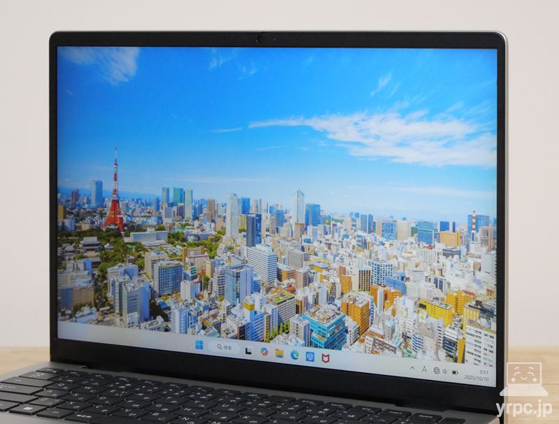 Dell 14の視野角チェック 横から見たところ