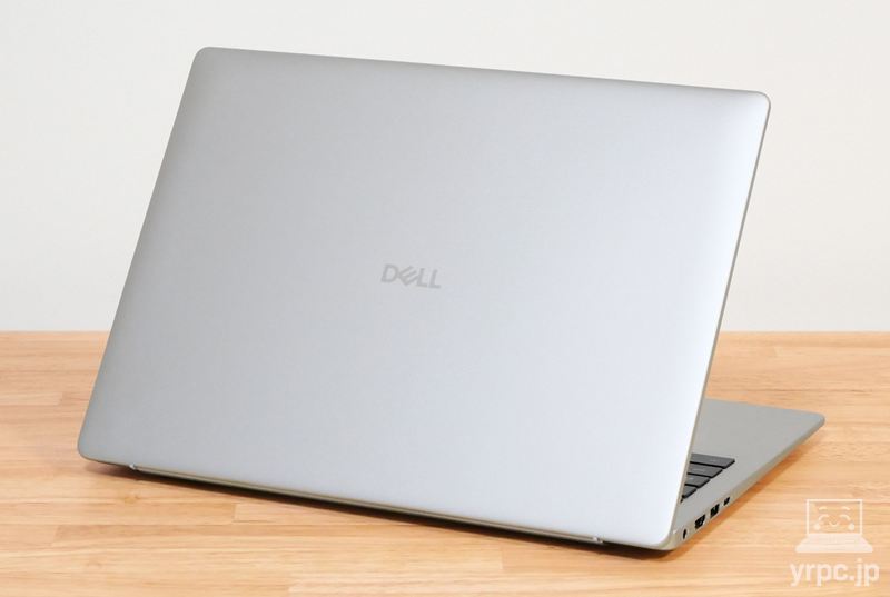 Dell 14の外観 天板側