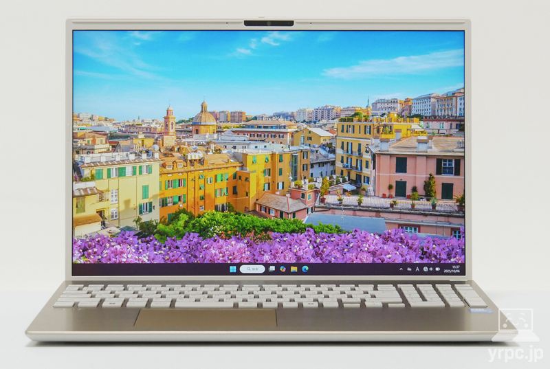 VAIO F16 (2025年6月発売モデル)の外観・ディスプレイ側