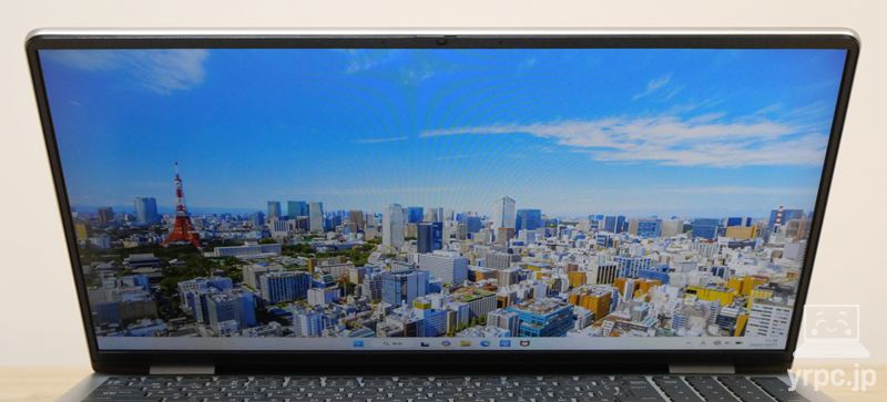 Dell 16の視野角チェック 上から見たところ