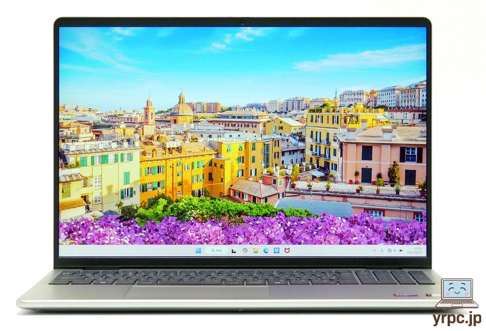 Dell 16の外観・ディスプレイ側