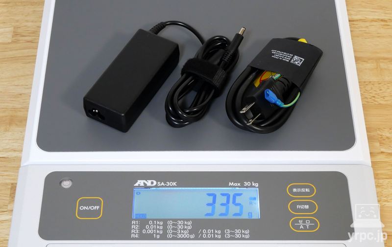 Dell 16のACアタプターの重さ：実測