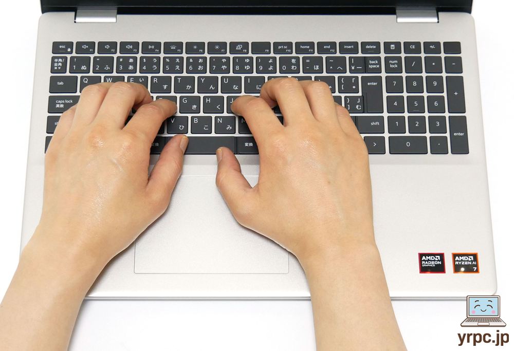 パームレストに手をのせたところ