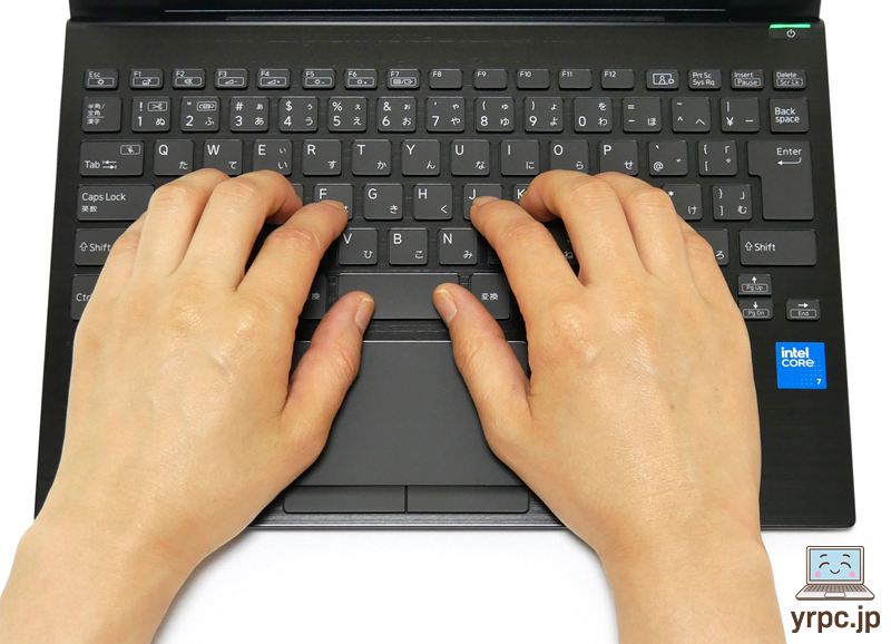 パームレストに手をのせたところ