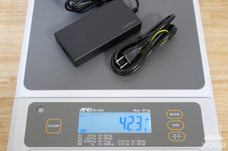 DAIV S5-I7G60SR-AのACアタプターの重さ:実測