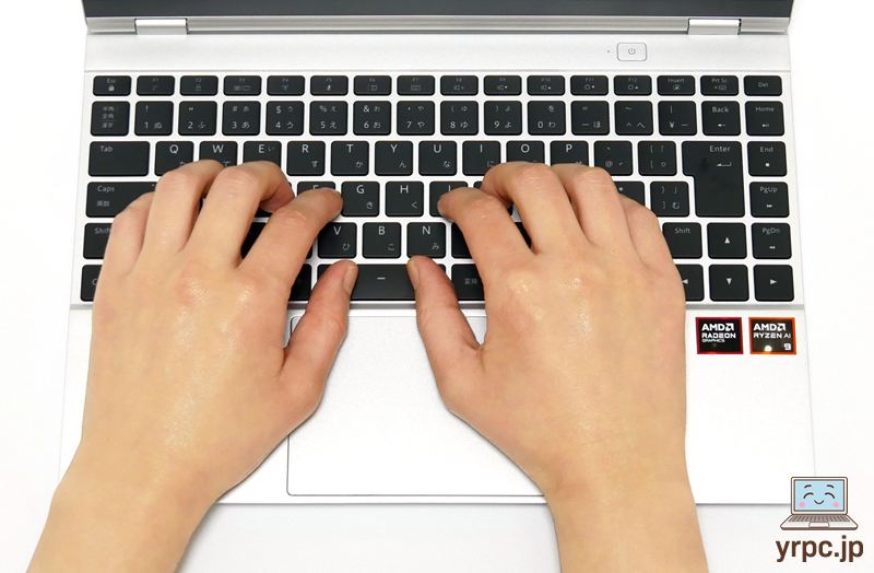 パームレストに手をのせたところ