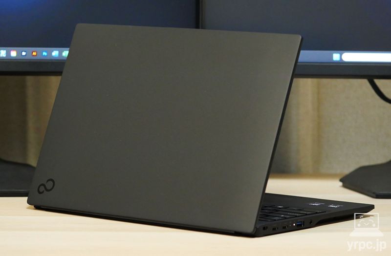 FMV WU7-K3の外観 天板側