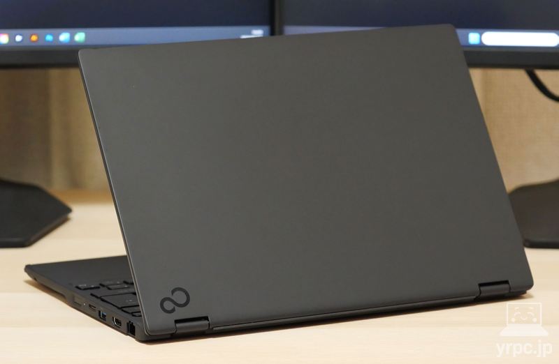 FMV WU8-K3の外観 天板側