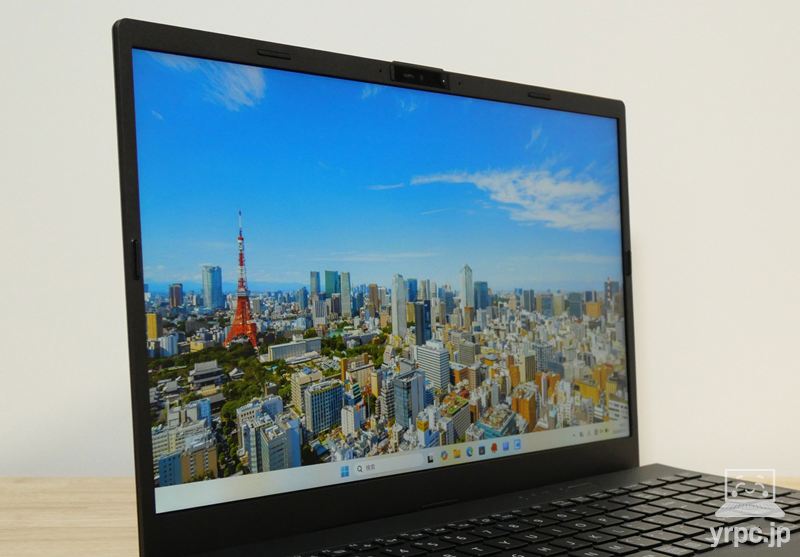 FMV WE1-K3の視野角チェック 横から見たところ