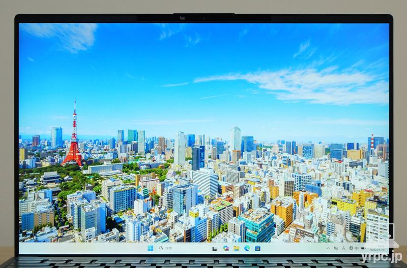 FMV WU6-L1のディスプレイ正面