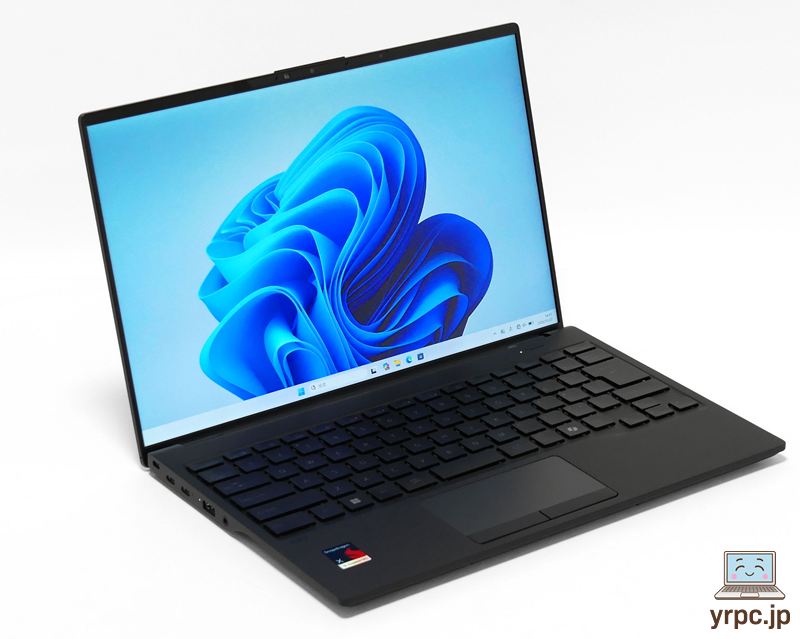 富士通 FMV WU6-L1の外観。斜め上から