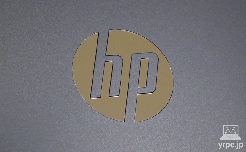 HP OmniBook 3 14-hy/hwの天板ロゴのアップ