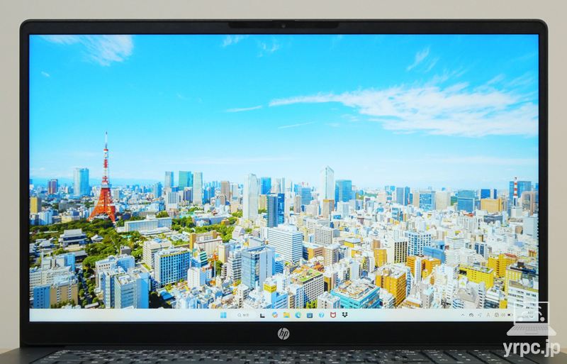 HP OmniBook 3 17-dfのディスプレイ正面