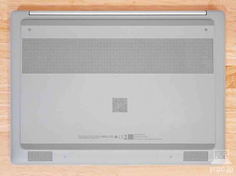 HP OmniBook 3 14-hzの底面